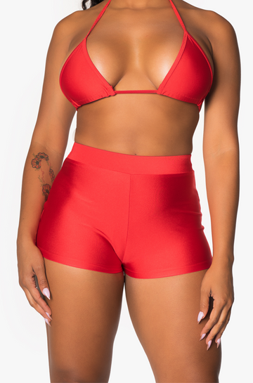 Pantalones cortos de cintura alta de color rojo